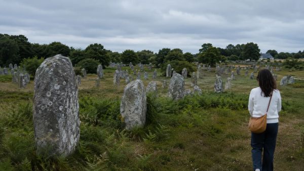 Les mystères des mégalithes de Carnac et leurs dolmens uniques