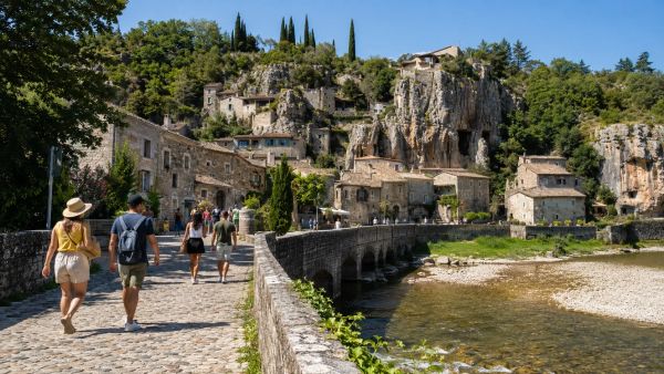 Pourquoi visiter les villages de caractère en Ardèche ?