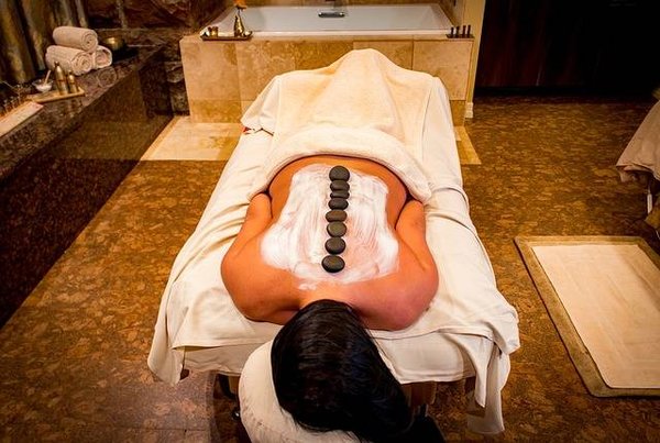 Votre Guide Ultime pour une Journée Spa Inoubliable à Fréjus